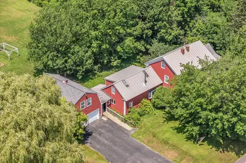 546 Webber Pond Rd, Vassalboro, ME 04989