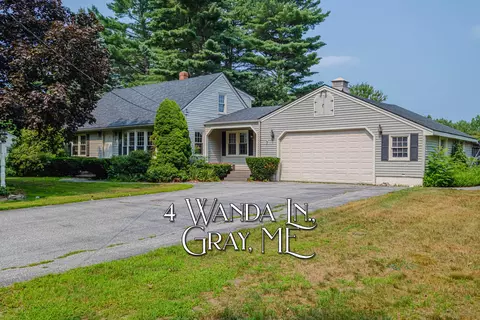 4 Wanda Ln, Gray, ME 04039