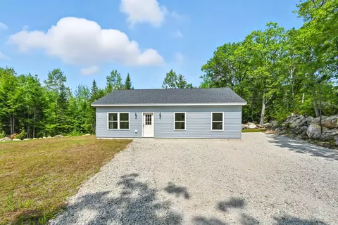 236 Old Sumner Rd, Buckfield, ME 04220