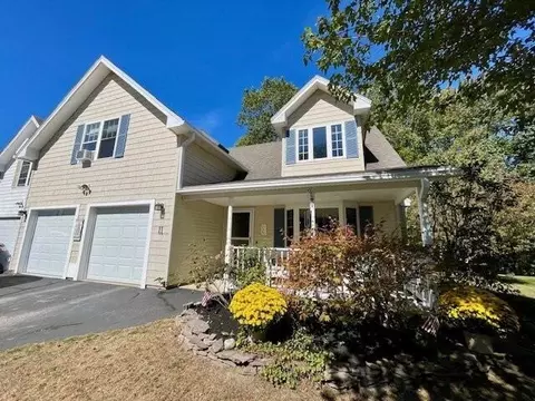 11 Ruch Ln, York, ME 03909