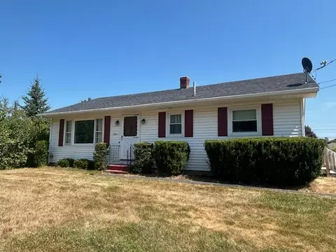 12 Rider Rd, Brewer, ME 04412