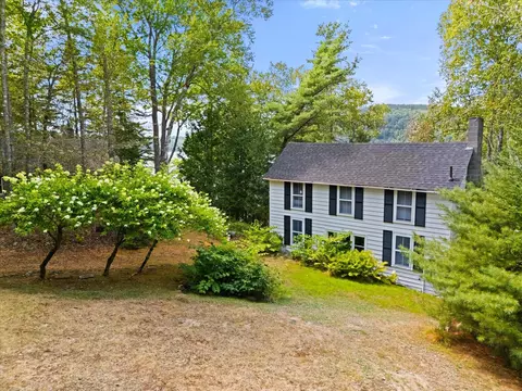 47 48 Arrow Dr, Bucksport, ME 04416