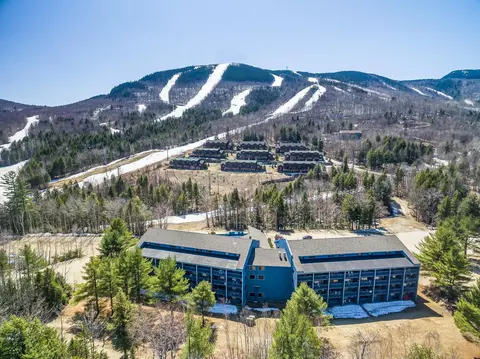 16 Roadrunner Dr #A108, Newry, ME 04261