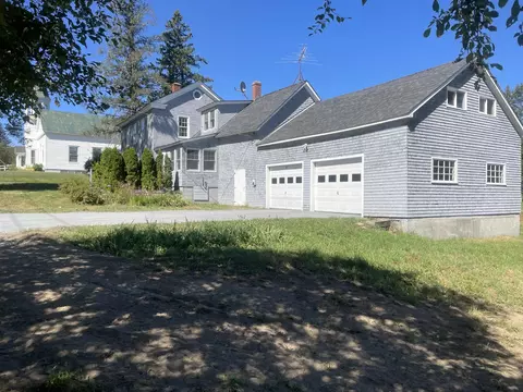 14 High St, Harmony, ME 04942