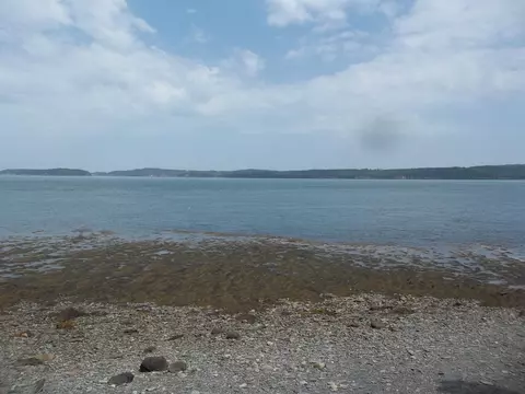 17 Indian Rd, Eastport, ME 04631