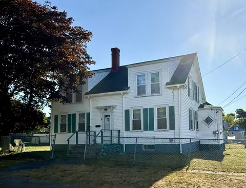 7 Broadway St, Eastport, ME 04631