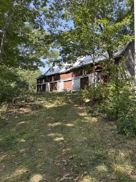 33 Veterans Hwy, Brooks, ME 04921