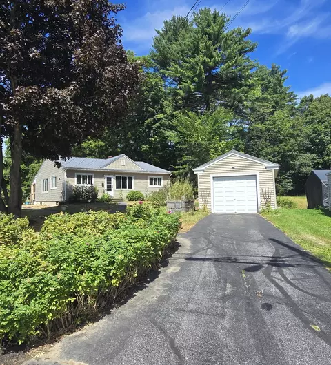 64 Laurier St, Lewiston, ME 04240