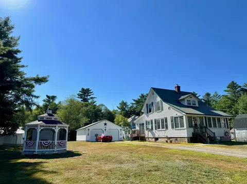 35 Meulendyk Ave, Brownville, ME 04414