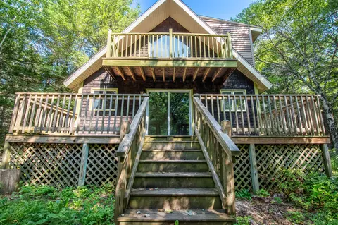 14 Pinkie Ln, Southport, ME 04576