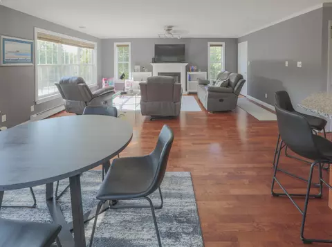 53 Lincolnville Ave, Belfast, ME 04915
