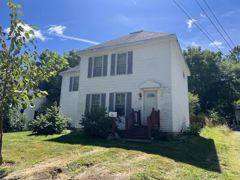 23 Forest Ave, Orono, ME 04473