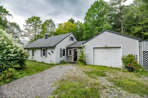 14 Blt Ln, Farmingdale, ME 04344