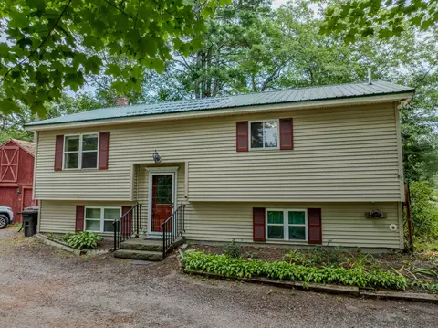 591 Route 135, Monmouth, ME 04259