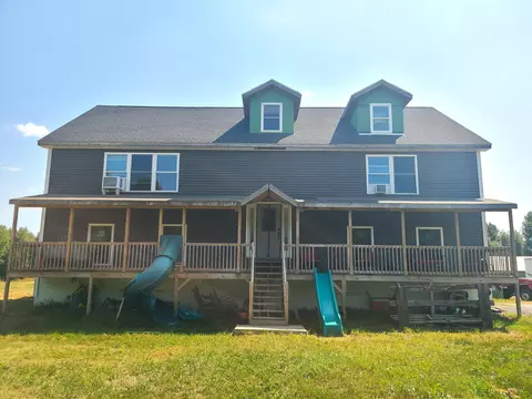 24 Fickett Ln, Solon, ME 04979