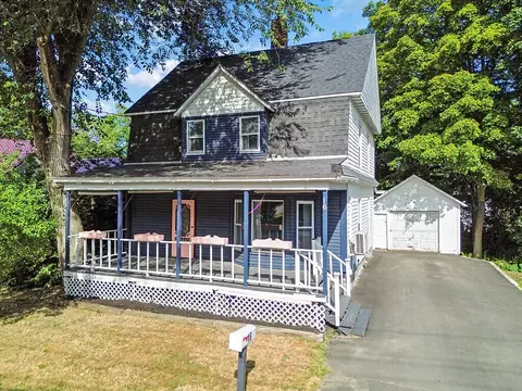16 Newhall St, Fairfield, ME 04937
