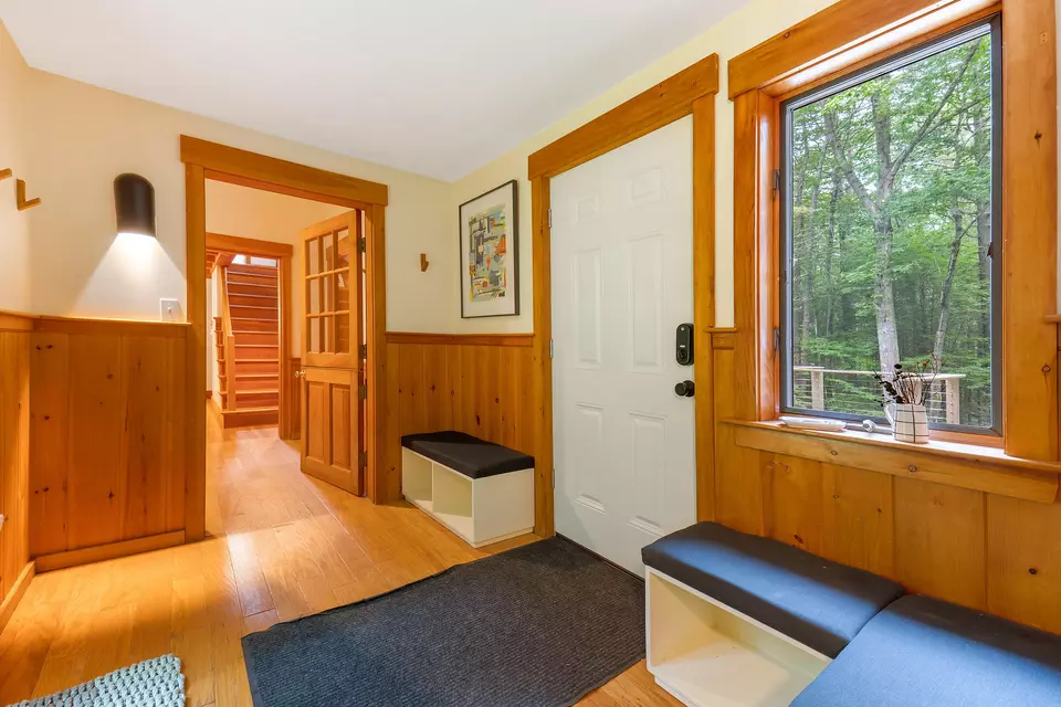 Entry Way - 2 Harbor Ridge Rd, Freeport, ME 04032 photo 1 of 4