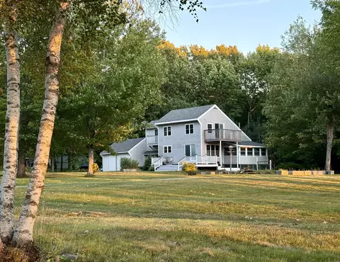 61 Lakeside Pl, Princeton, ME 04668