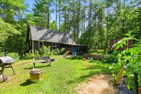 285 Woodbury Rd, Auburn, ME 04210