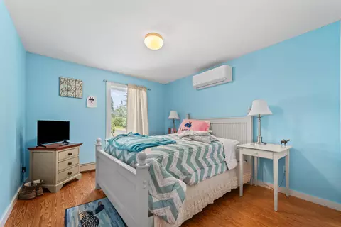 Bedroom - 62 Loon Lake Rd, Rangeley, ME 04970 photo 4 of 5