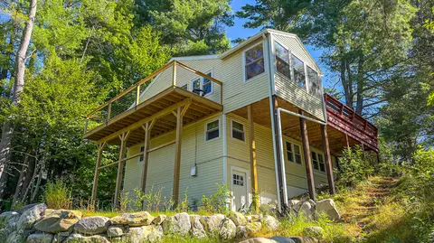 7 Dyvonne Ter, Bridgton, ME 04009
