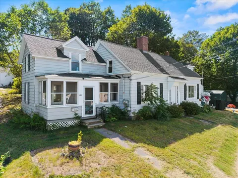 11 Chadwick Pl, Biddeford, ME 04005