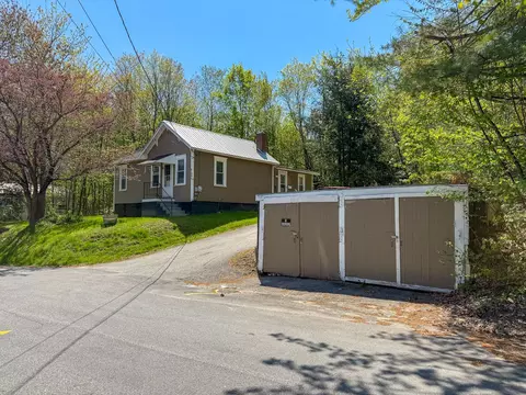 529 Kennebec St, Rumford, ME 04276