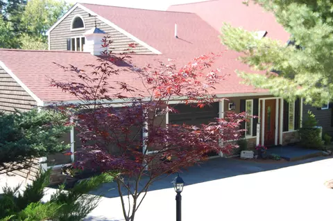 48 Kingsley Farm Rd, Gouldsboro, ME 04607