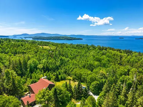 48 Kingsley Farm Rd, Gouldsboro, ME 04607