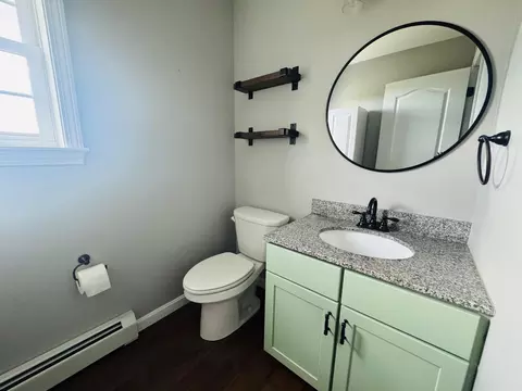 Bath - 905 Blackstream Rd, Hermon, ME 04401 photo 2 of 2