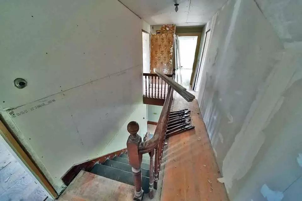 Entry Way - 7 Cleveland St, Houlton, ME 04730 photo 10 of 15