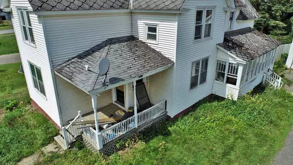 Exterior - 7 Cleveland St, Houlton, ME 04730 photo 8 of 11