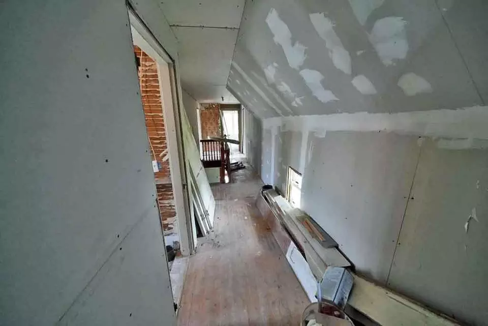 Entry Way - 7 Cleveland St, Houlton, ME 04730 photo 15 of 15