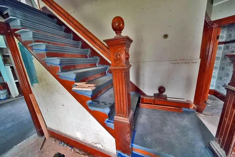 Entry Way - 7 Cleveland St, Houlton, ME 04730 photo 14 of 15