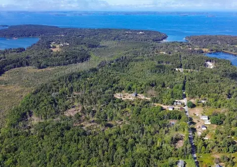 66 Sunset Cross Road, Deer Isle, ME 04627
