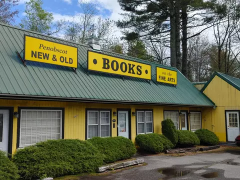 164 W Main St, Searsport, ME 04974