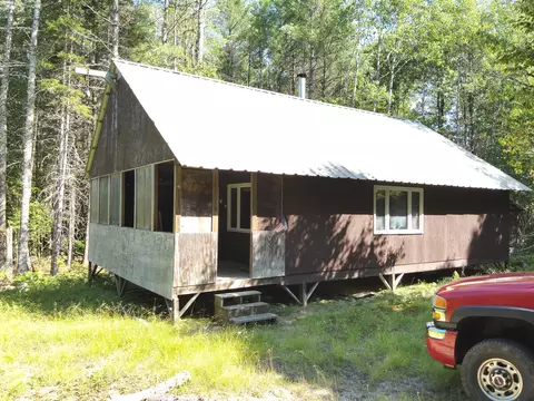 279 E Branch Rd, Seboeis Plt, ME 04448
