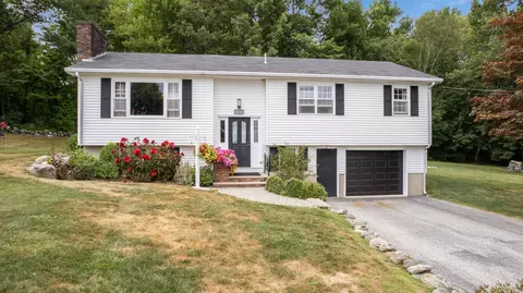 120 Brentwood Dr, Auburn, ME 04210
