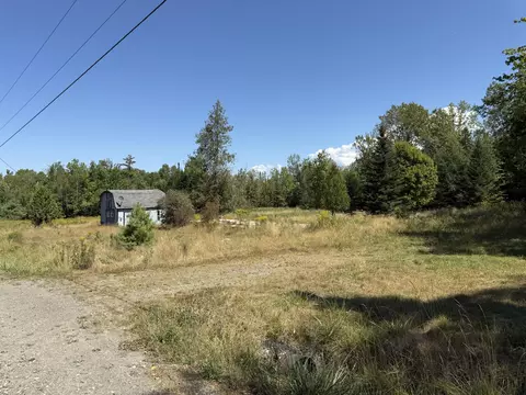 39 Burleigh Rd, Stetson, ME 04488