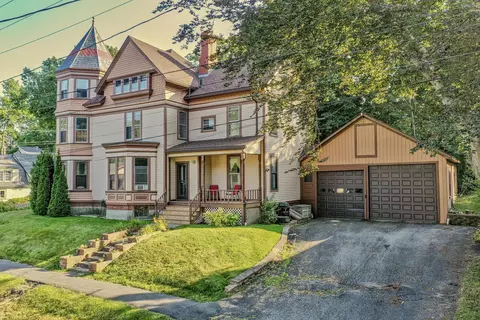 31 Franklin St, Belfast, ME 04915