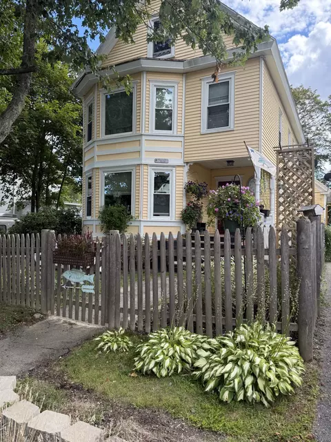 226 North St, Bath, ME 04530