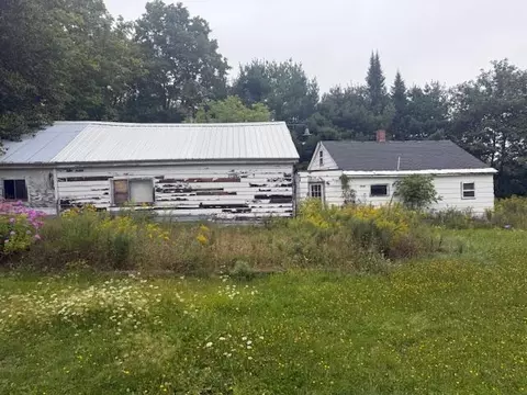 3091 W Chapman Rd, Mapleton, ME 04757 photo 2