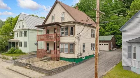 77 Granite St, Mexico, ME 04257