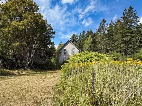340 N Lubec Rd, Lubec, ME 04652