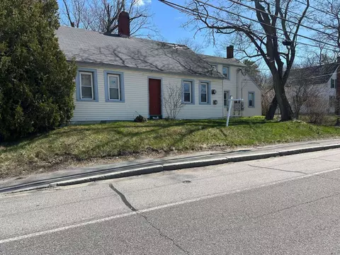 272 Lisbon St, Lisbon, ME 04250