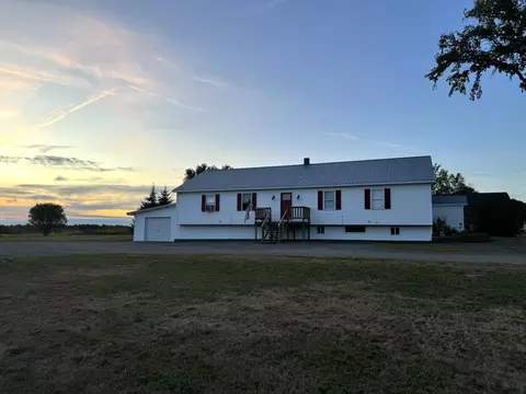 9 Main St, Corinth, ME 04427 photo 3