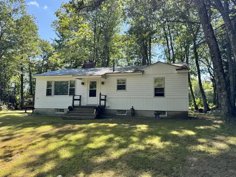 564 Meadow Rd, Casco, ME 04015