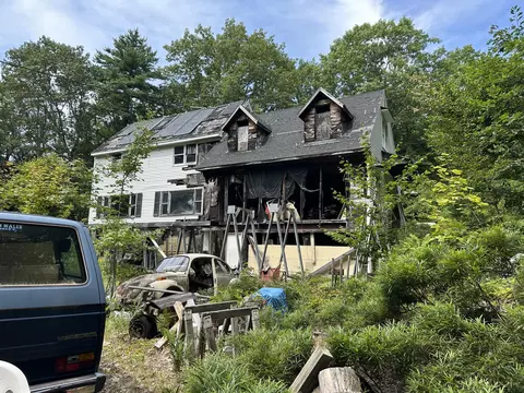 95 Falmouth Rd, Windham, ME 04062