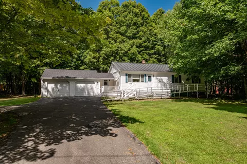 307 Lyons Rd, Sidney, ME 04330