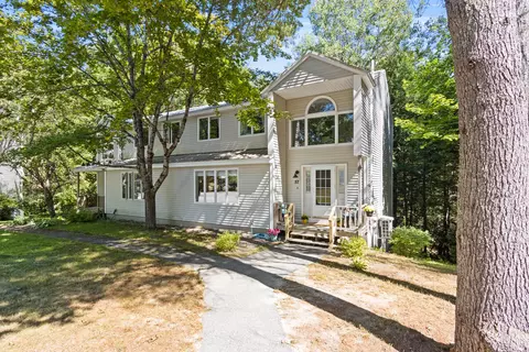 57 Oaken Rdg #57, North Yarmouth, ME 04097
